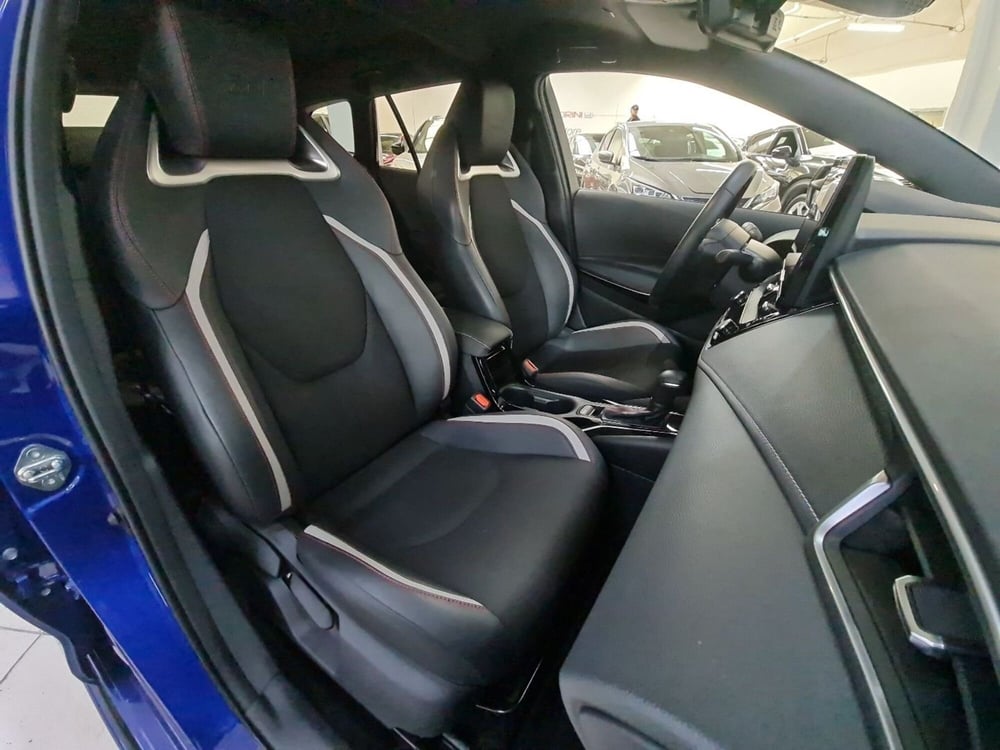 Toyota Corolla Touring Sports usata a Bologna (12)