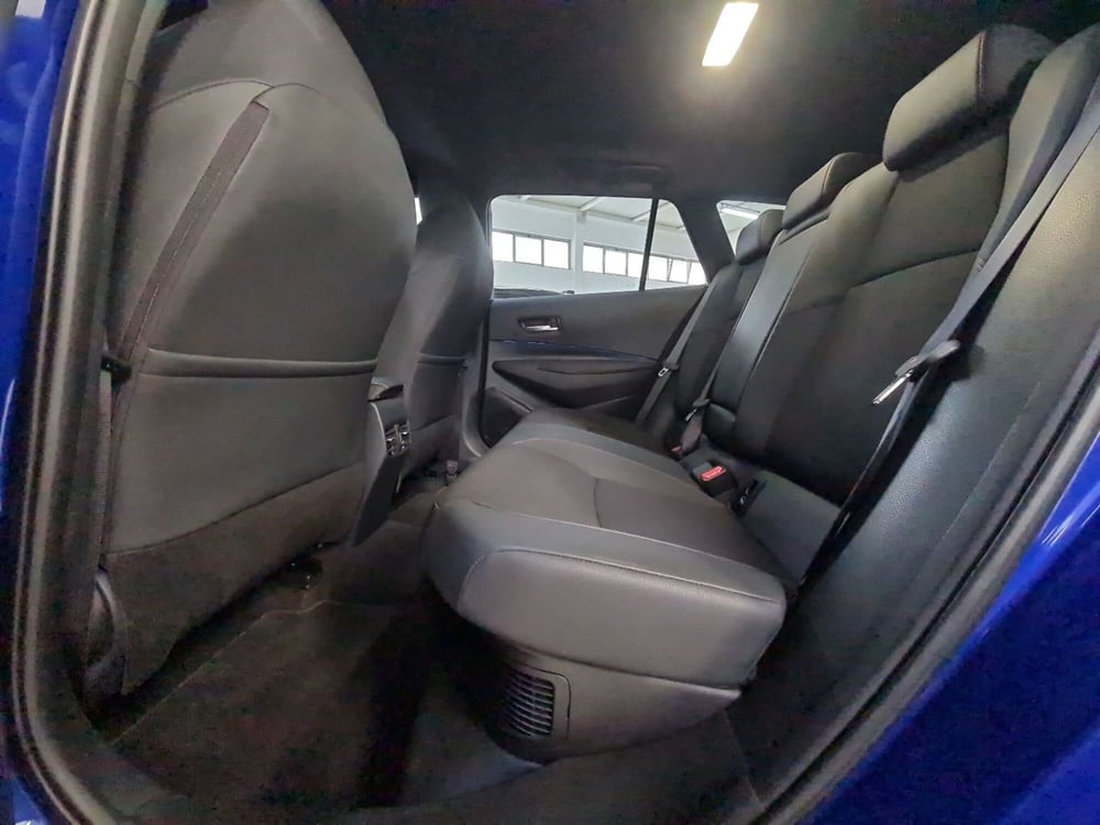 Toyota Corolla Touring Sports usata a Bologna (9)