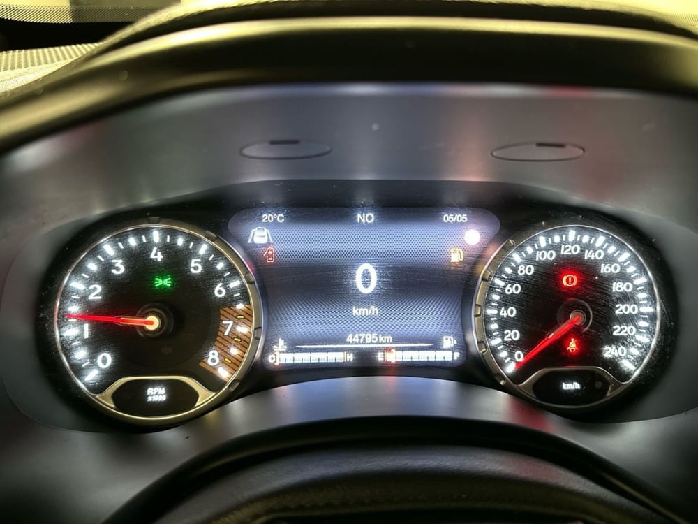 Jeep Renegade usata a Bergamo (13)