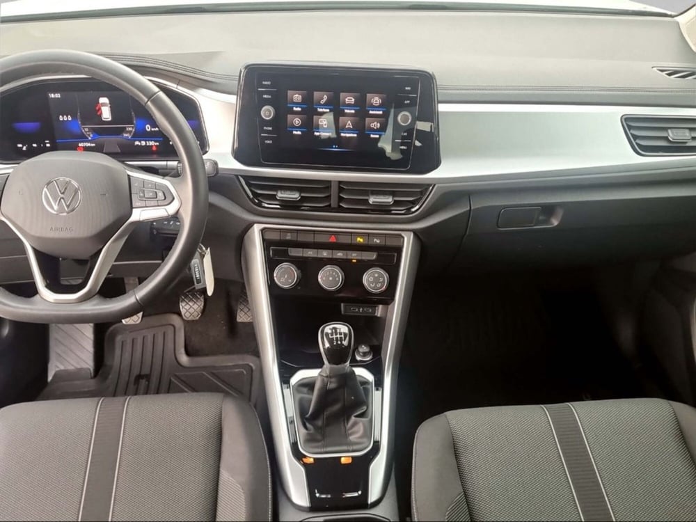 Volkswagen T-Roc usata a Livorno (10)