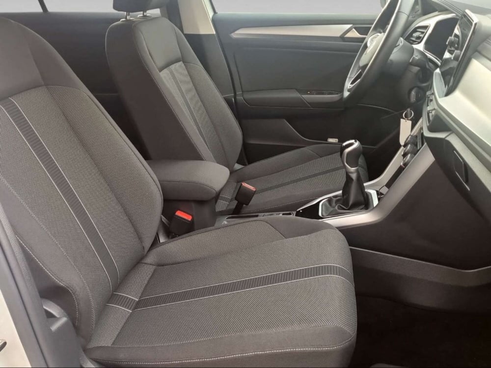 Volkswagen T-Roc usata a Livorno (12)
