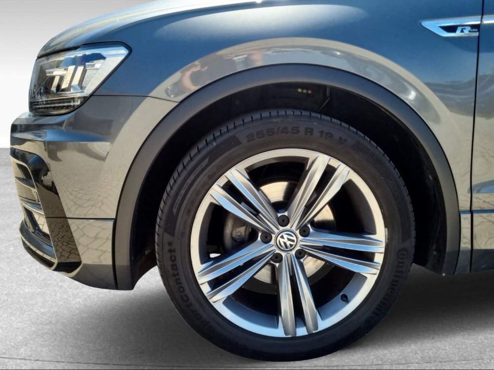Volkswagen Tiguan usata a Livorno (17)