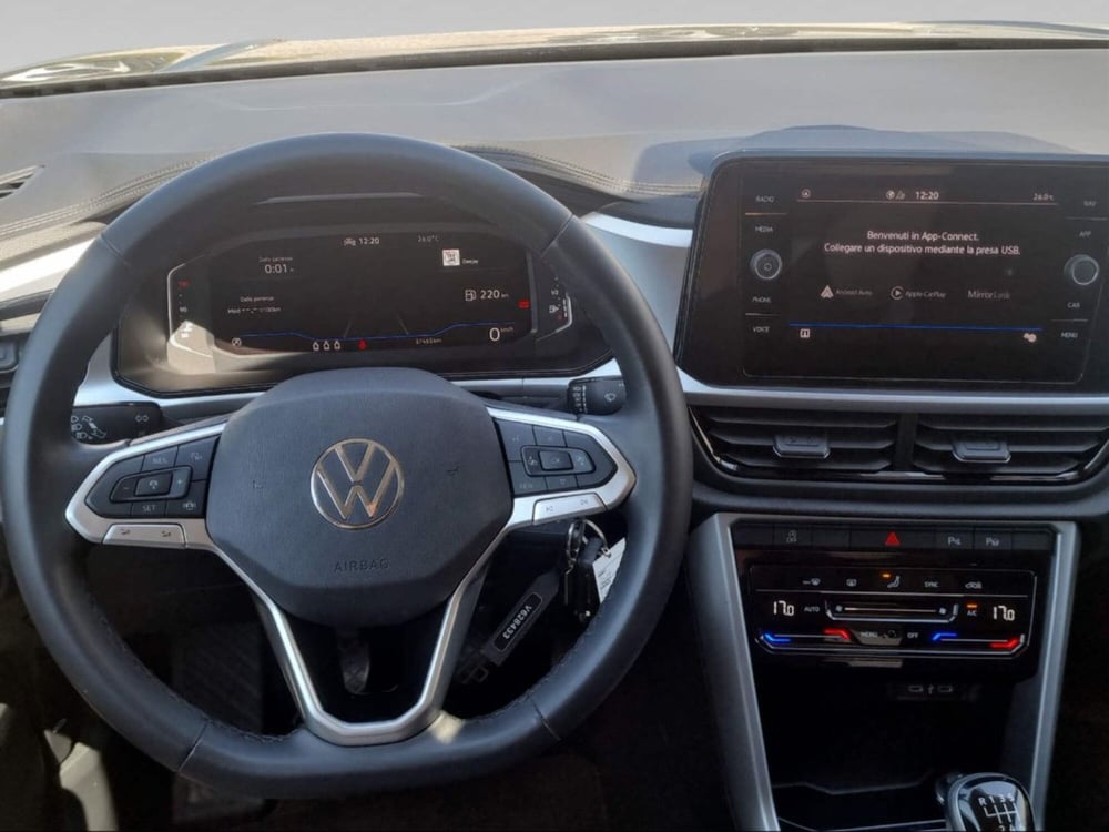 Volkswagen T-Roc usata a Livorno (8)