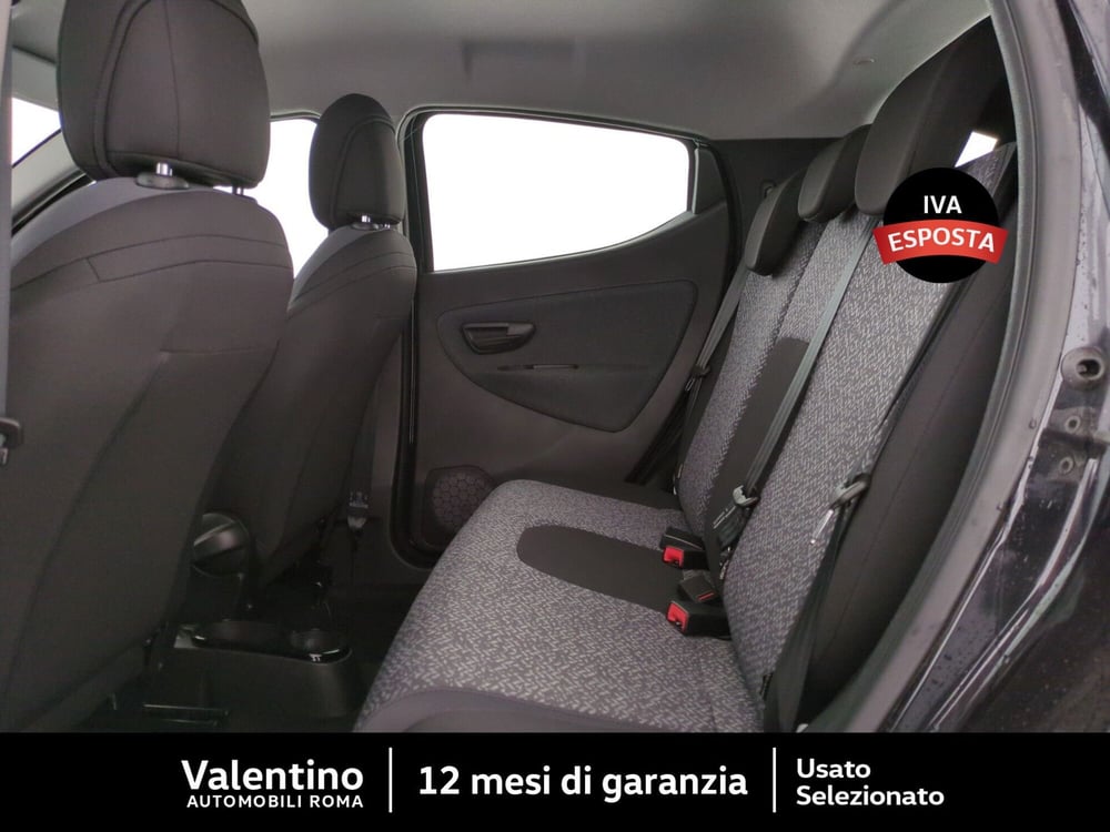 Lancia Ypsilon usata a Roma (10)