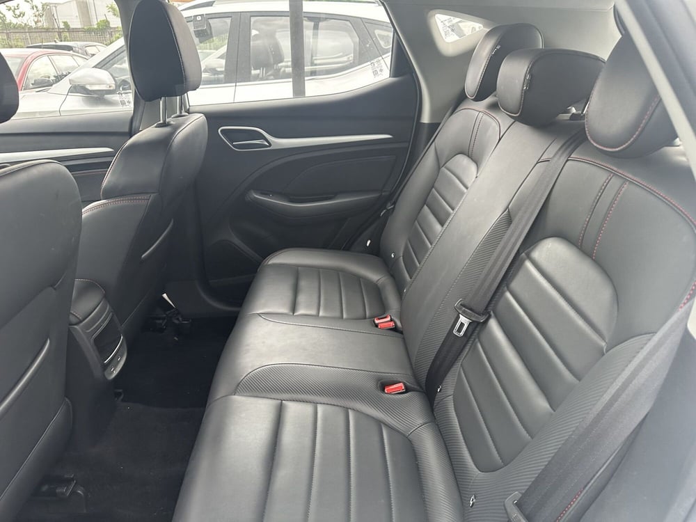 Mg ZS (2021-->) usata a Milano (13)