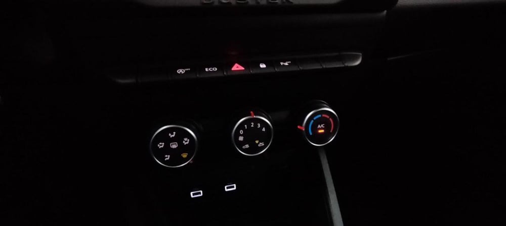 Dacia Duster usata a Como (17)