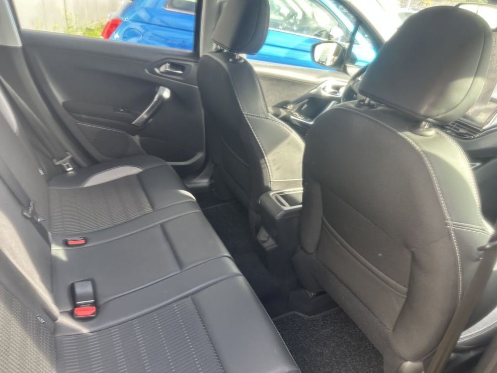 Peugeot 2008 usata a Milano (14)
