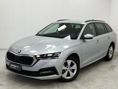 Skoda Octavia Station Wagon 1.5 e-TEC DSG Wagon Executive del 2023 usata a Lurate Caccivio