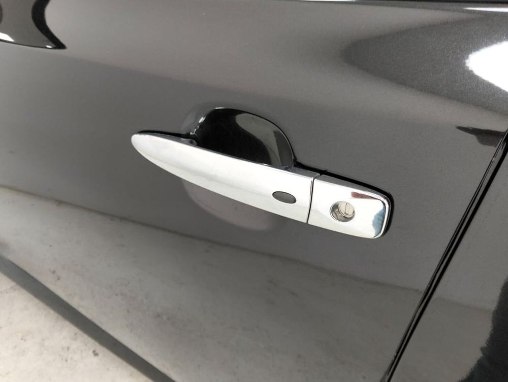 Nissan Leaf usata a Como (11)