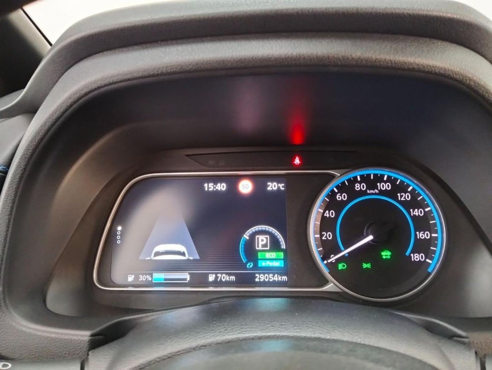 Nissan Leaf usata a Como (14)