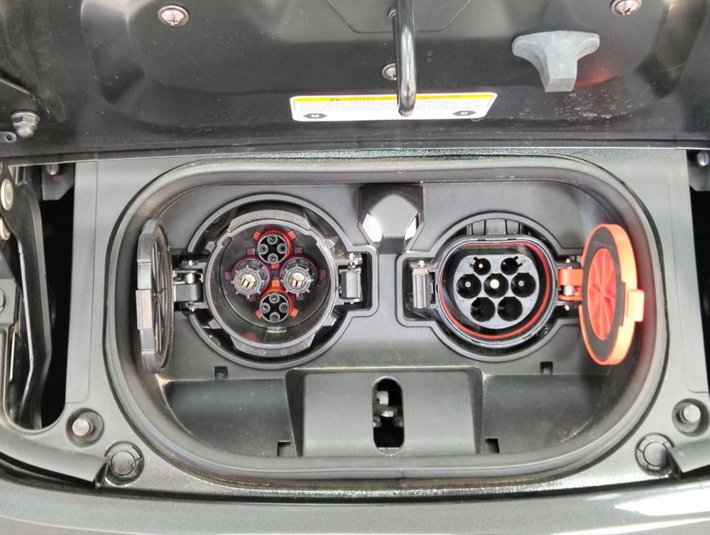 Nissan Leaf usata a Como (7)