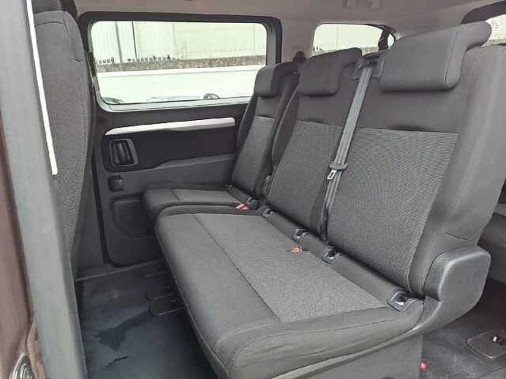 Peugeot Traveller usata a Roma (13)