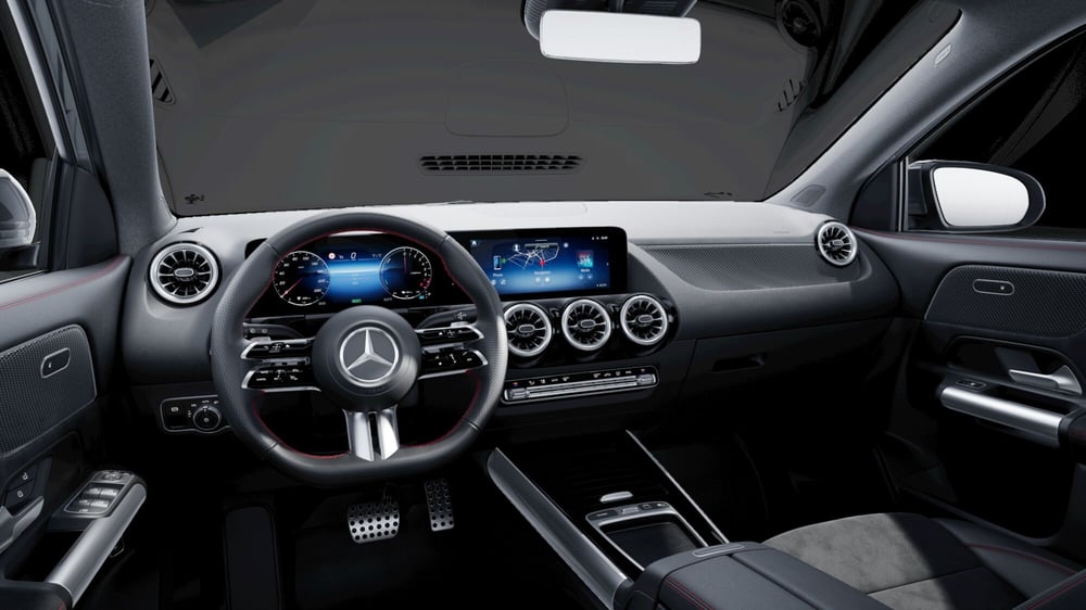 Mercedes-Benz GLA SUV nuova a Milano (6)