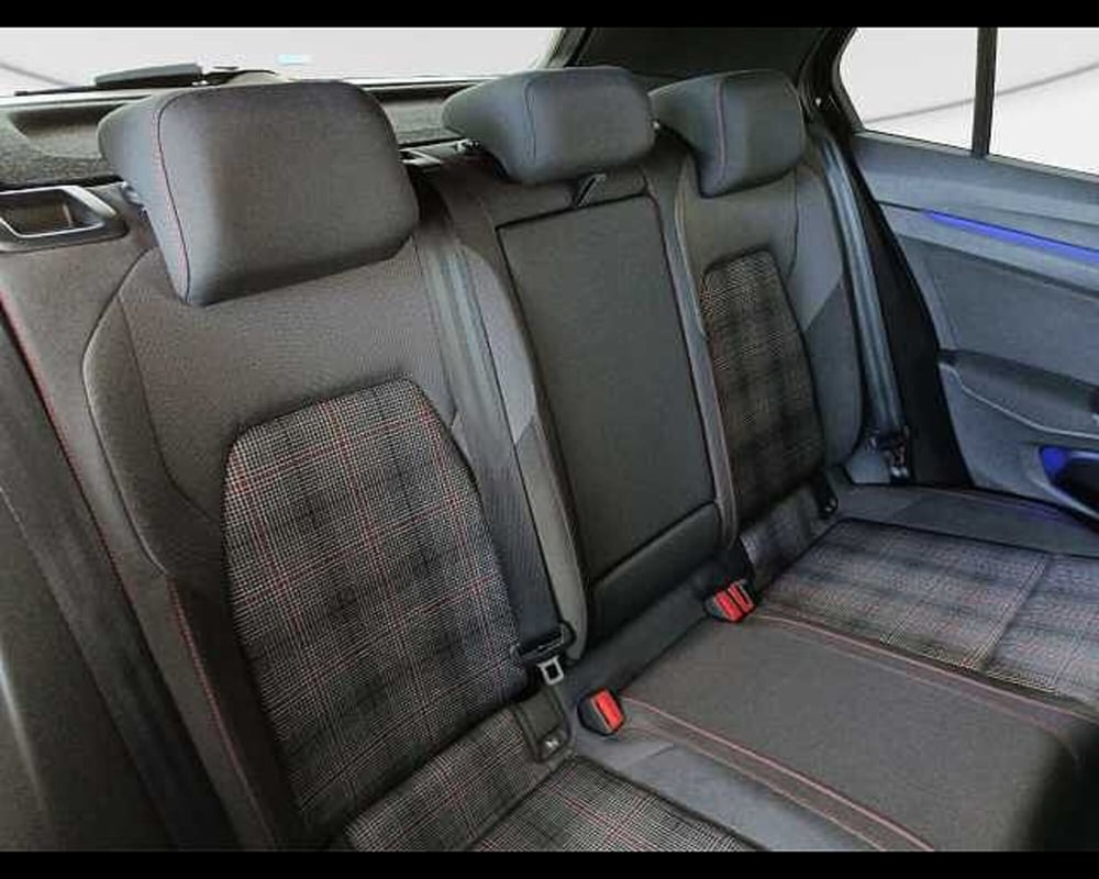 Volkswagen Golf usata a Roma (9)