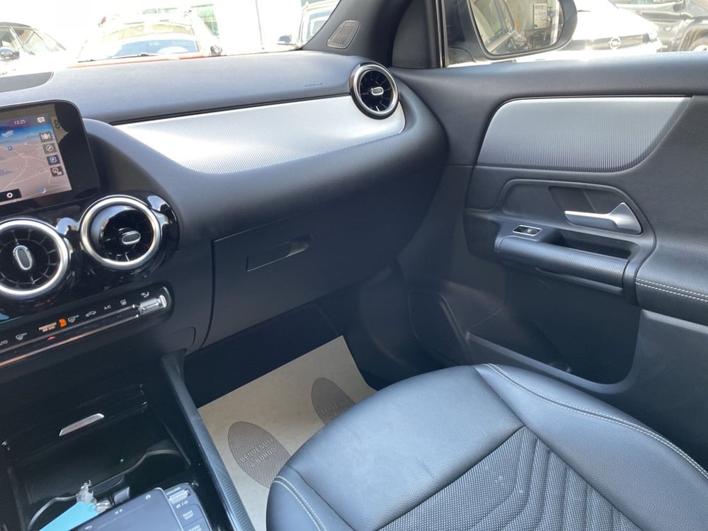 Mercedes-Benz GLA SUV usata a Pescara (12)