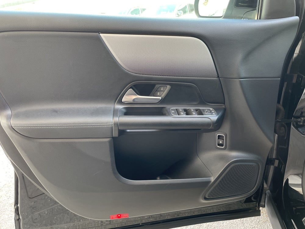 Mercedes-Benz GLA SUV usata a Pescara (8)