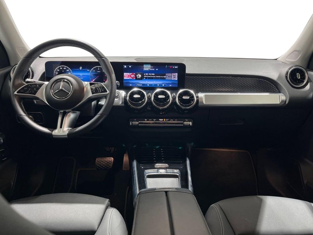 Mercedes-Benz GLB usata a Napoli (11)
