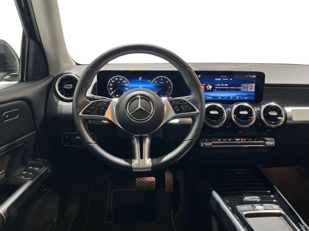 Mercedes-Benz GLB usata a Napoli (13)