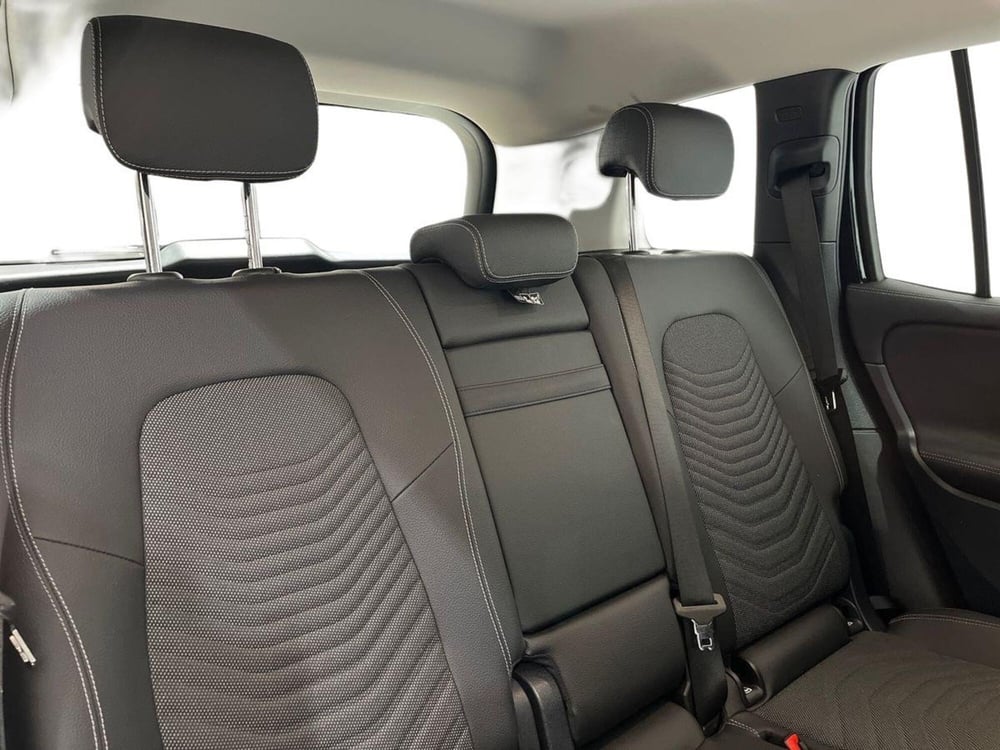 Mercedes-Benz GLB usata a Napoli (17)