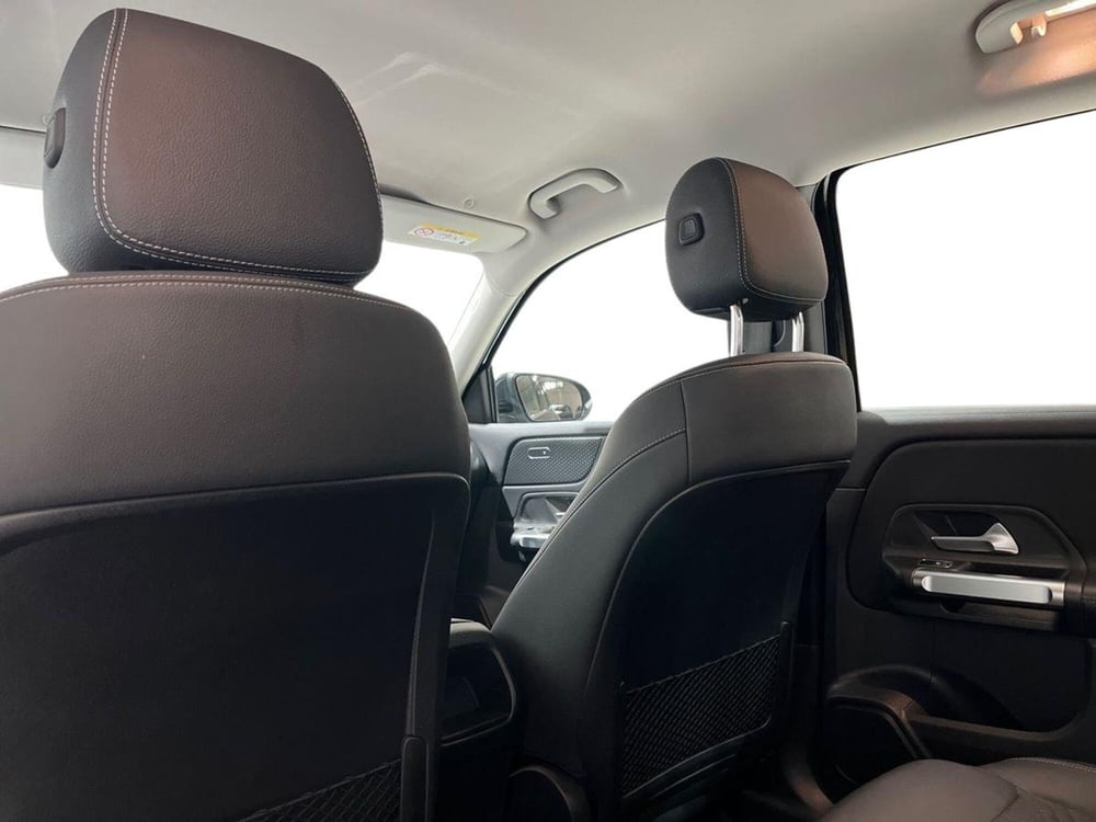 Mercedes-Benz GLB usata a Napoli (18)