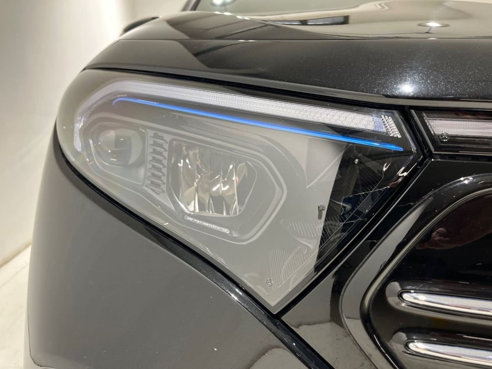Mercedes-Benz EQA usata a Napoli (9)