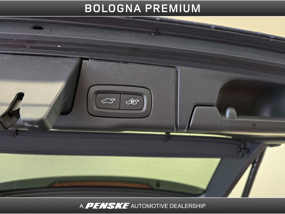 Volvo XC60 usata a Bologna (10)