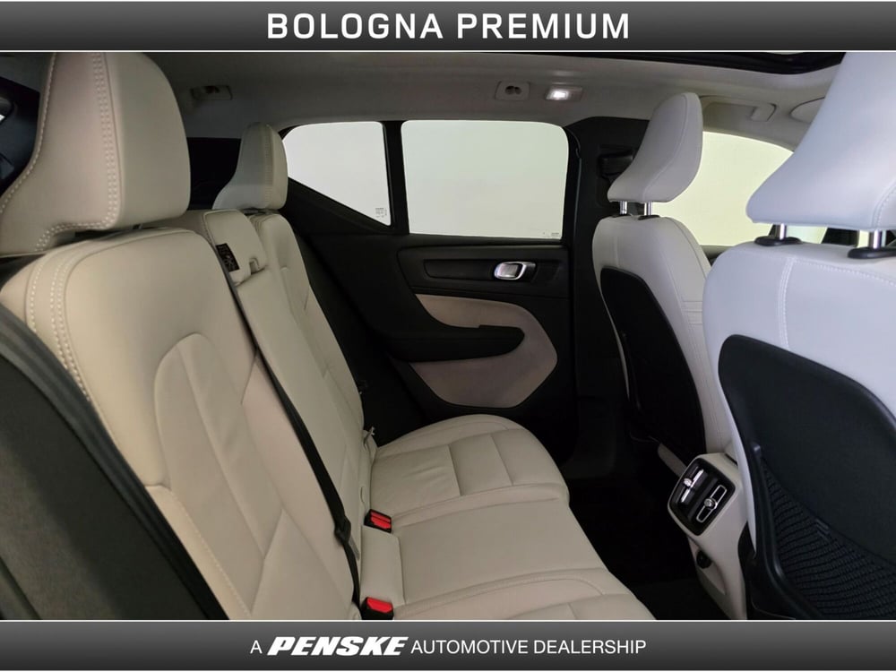 Volvo XC40 usata a Bologna (5)