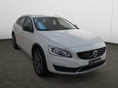 Volvo V60 Cross Country D3 Geartronic Business Plus del 2018 usata a Torino