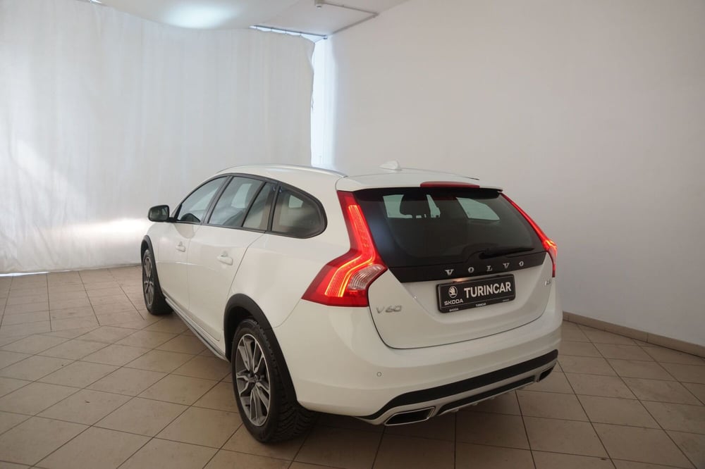 Volvo V60 Cross Country usata a Torino (10)
