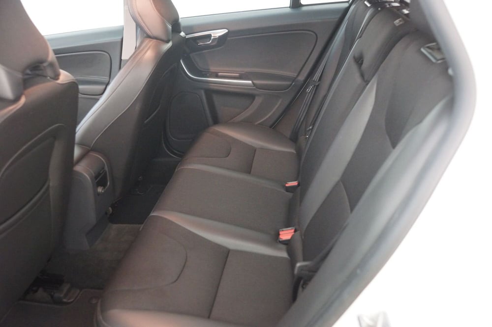 Volvo V60 Cross Country usata a Torino (16)