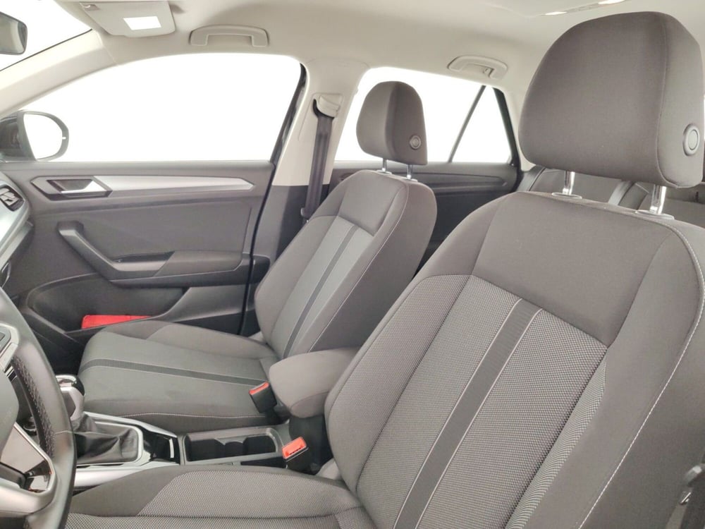 Volkswagen T-Roc usata a Massa-Carrara (9)