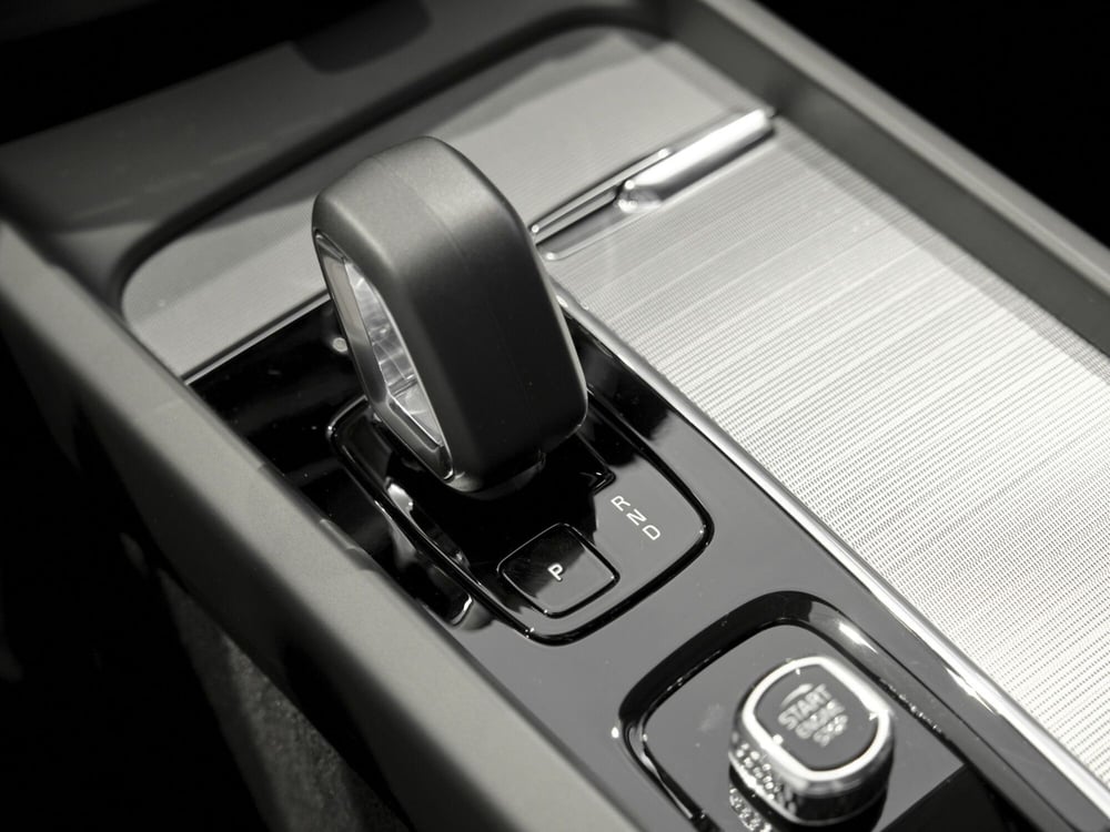 Volvo XC60 nuova a Prato (12)