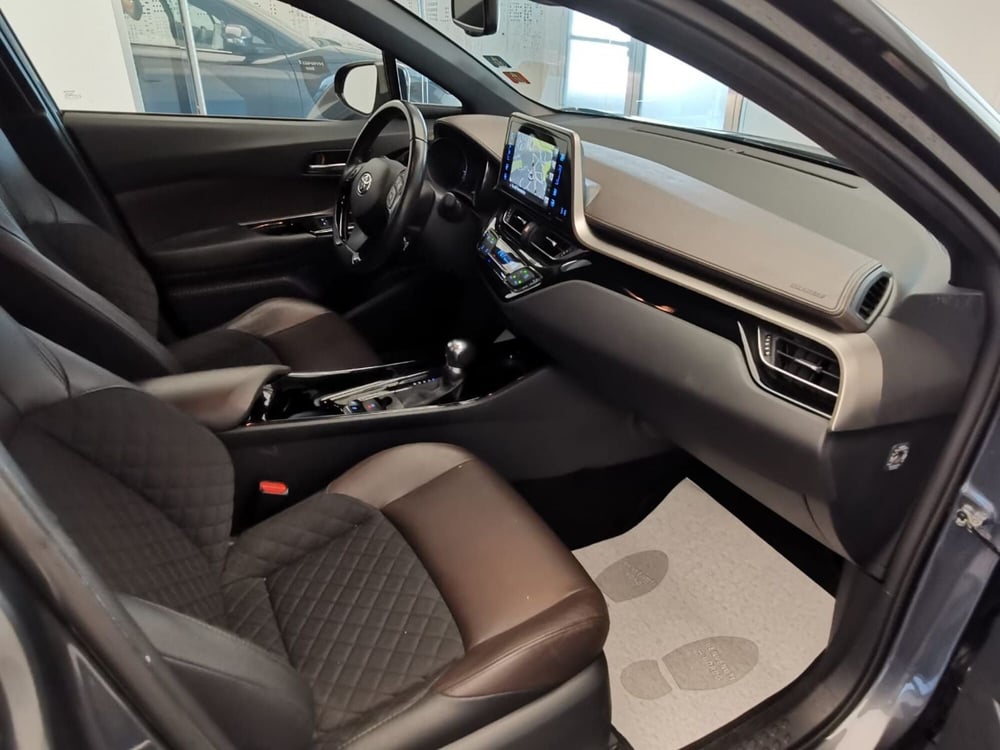 Toyota Toyota C-HR usata a Bergamo (6)