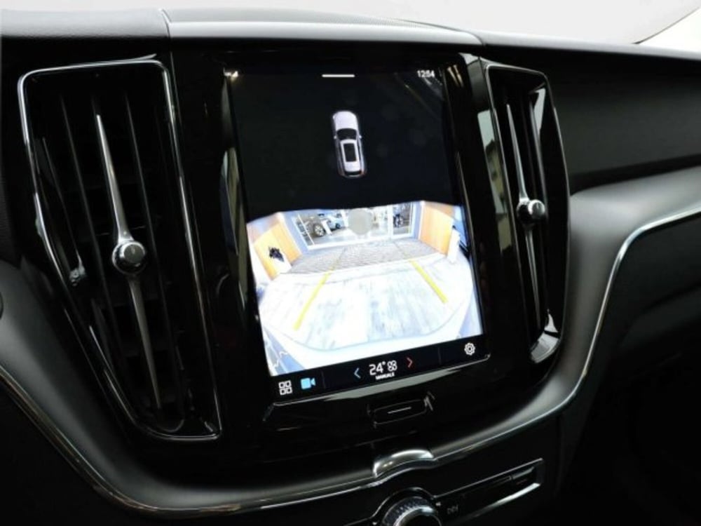Volvo XC60 nuova a Firenze (11)