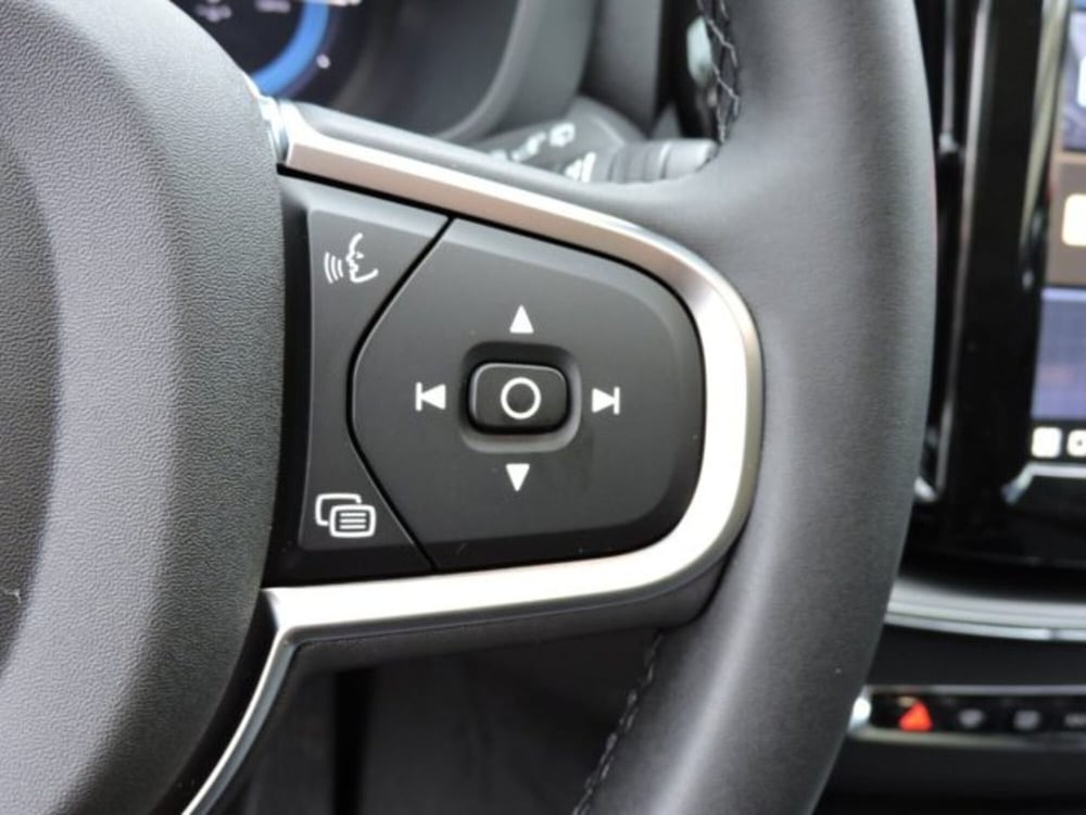 Volvo XC60 nuova a Firenze (16)