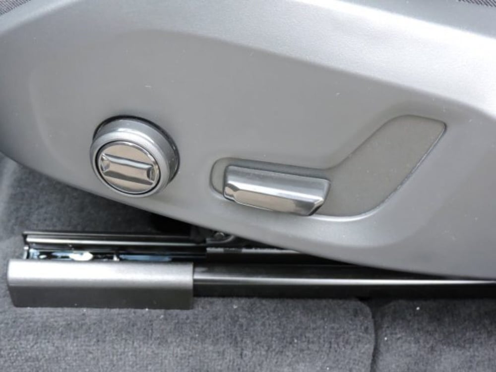 Volvo XC60 nuova a Firenze (20)
