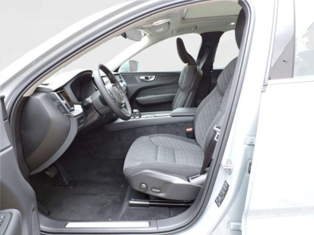 Volvo XC60 nuova a Firenze (8)