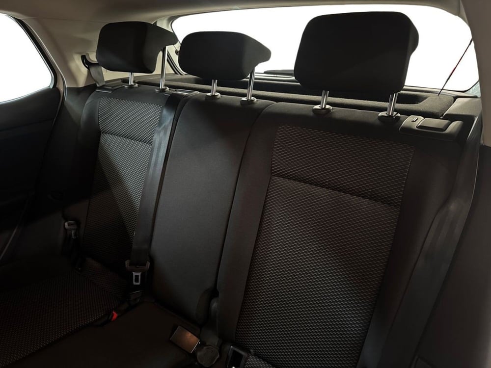 Volkswagen T-Cross usata a Prato (12)
