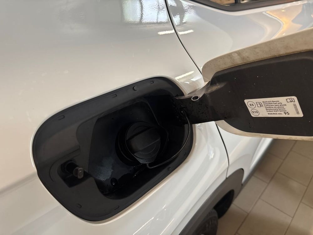 Volkswagen T-Cross usata a Prato (16)