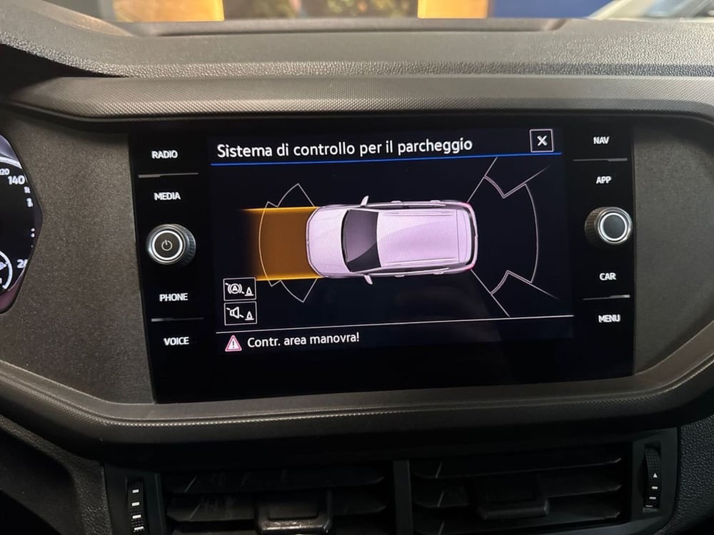 Volkswagen T-Cross usata a Prato (17)