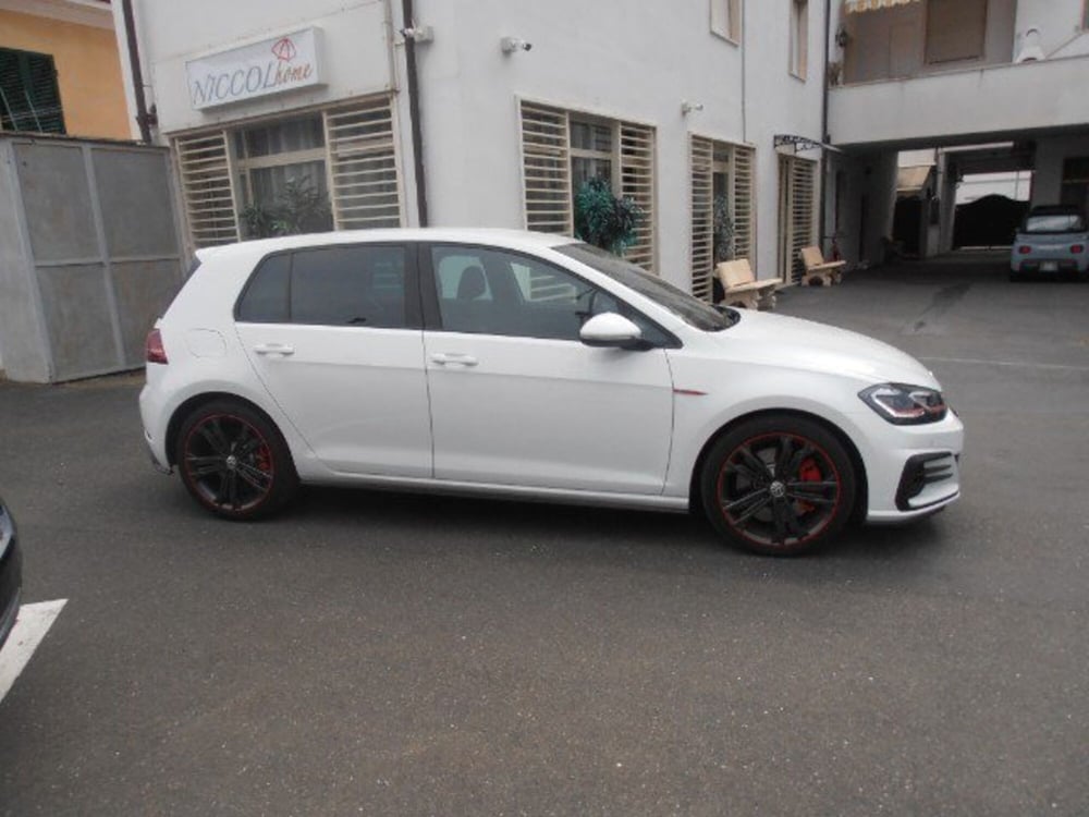 Volkswagen Golf usata a Livorno