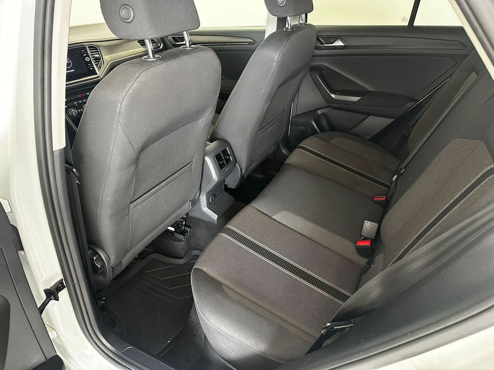 Volkswagen T-Roc usata a L'Aquila (11)