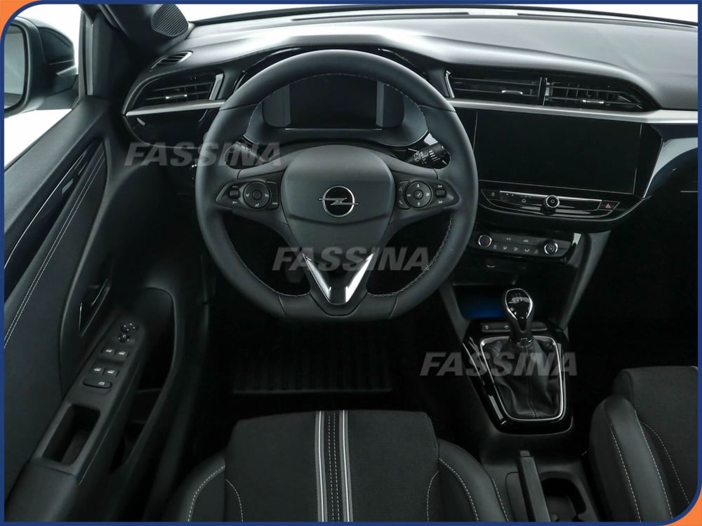 Opel Corsa usata a Milano (10)