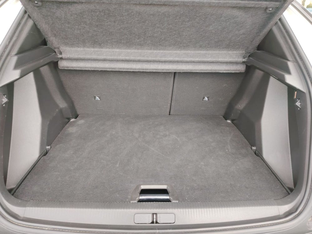Peugeot 2008 usata a Massa-Carrara (12)