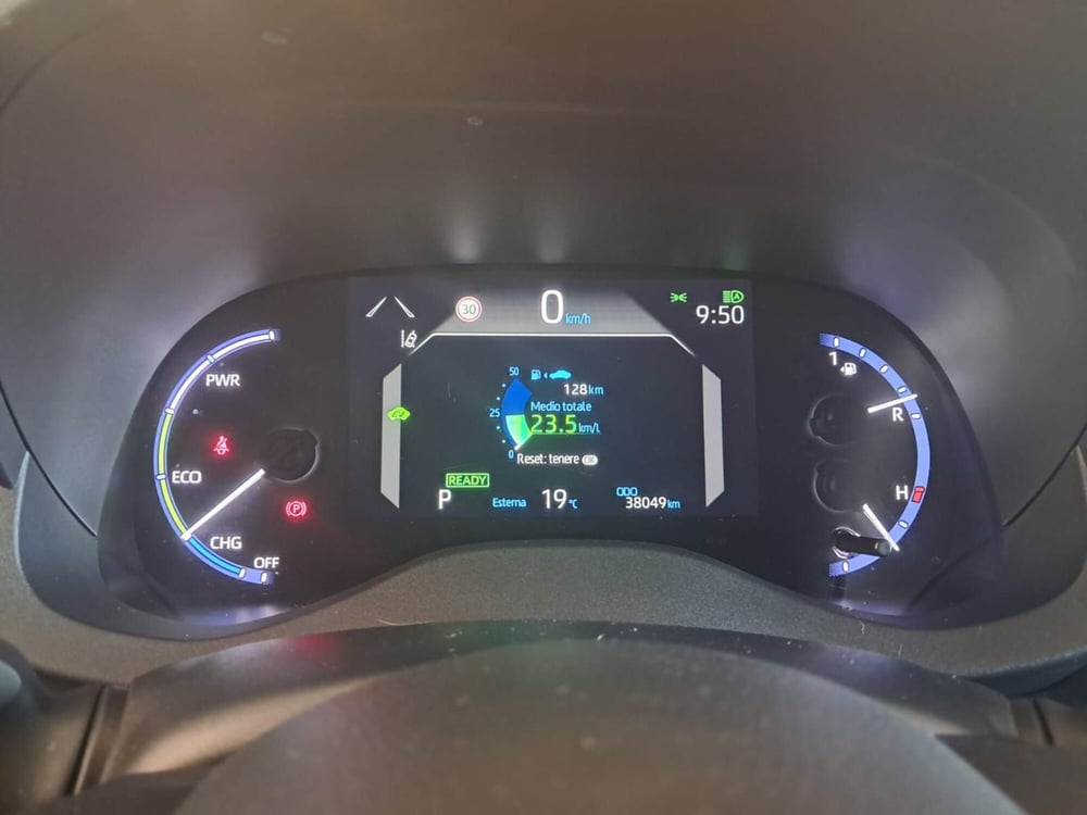 Toyota Yaris Cross usata a Cagliari (16)