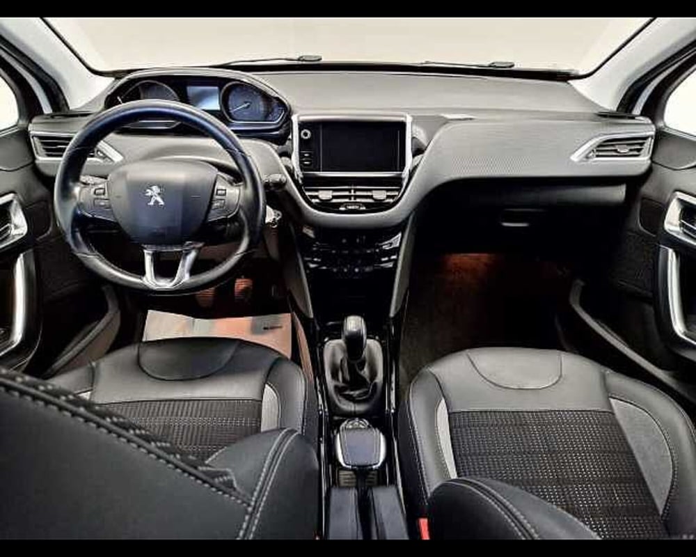 Peugeot 2008 usata a Milano (8)