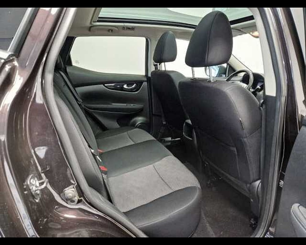 Nissan Qashqai usata a Milano (10)