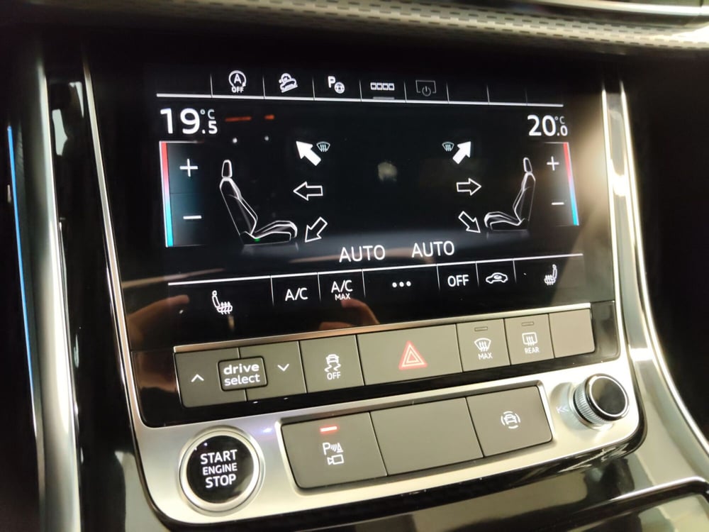 Audi Q8 nuova a Modena (12)