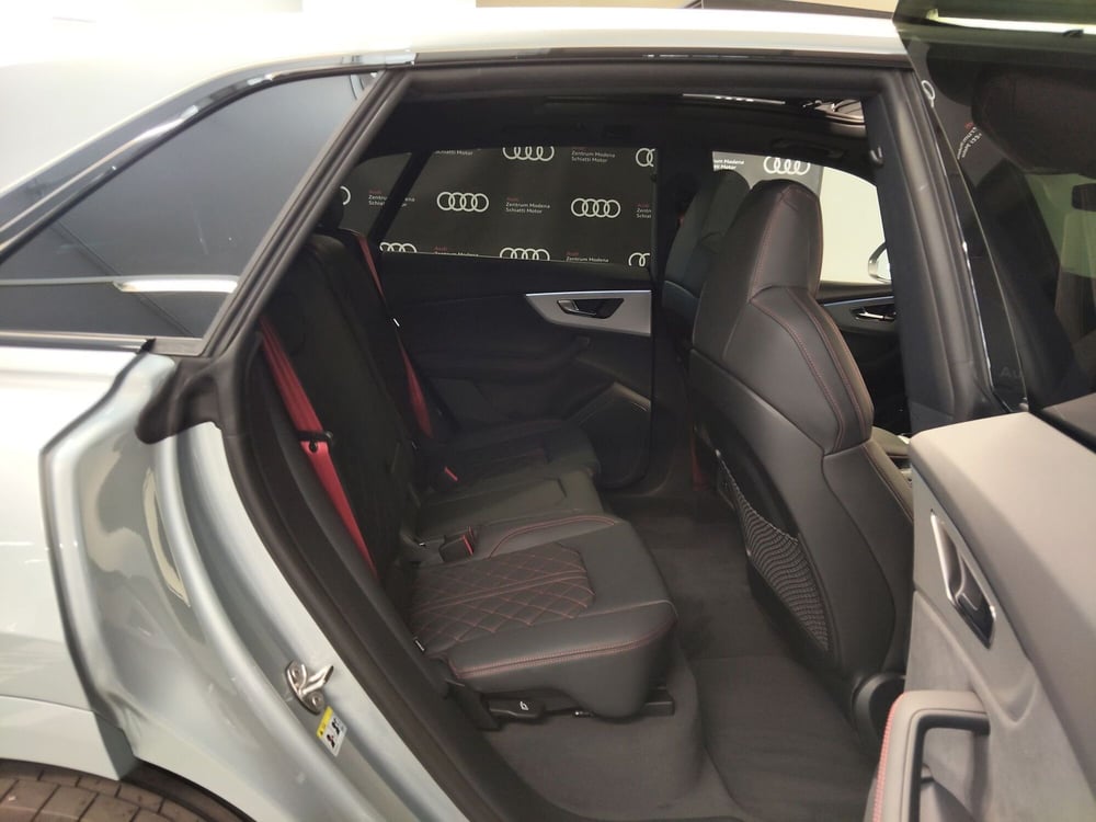Audi Q8 nuova a Modena (18)