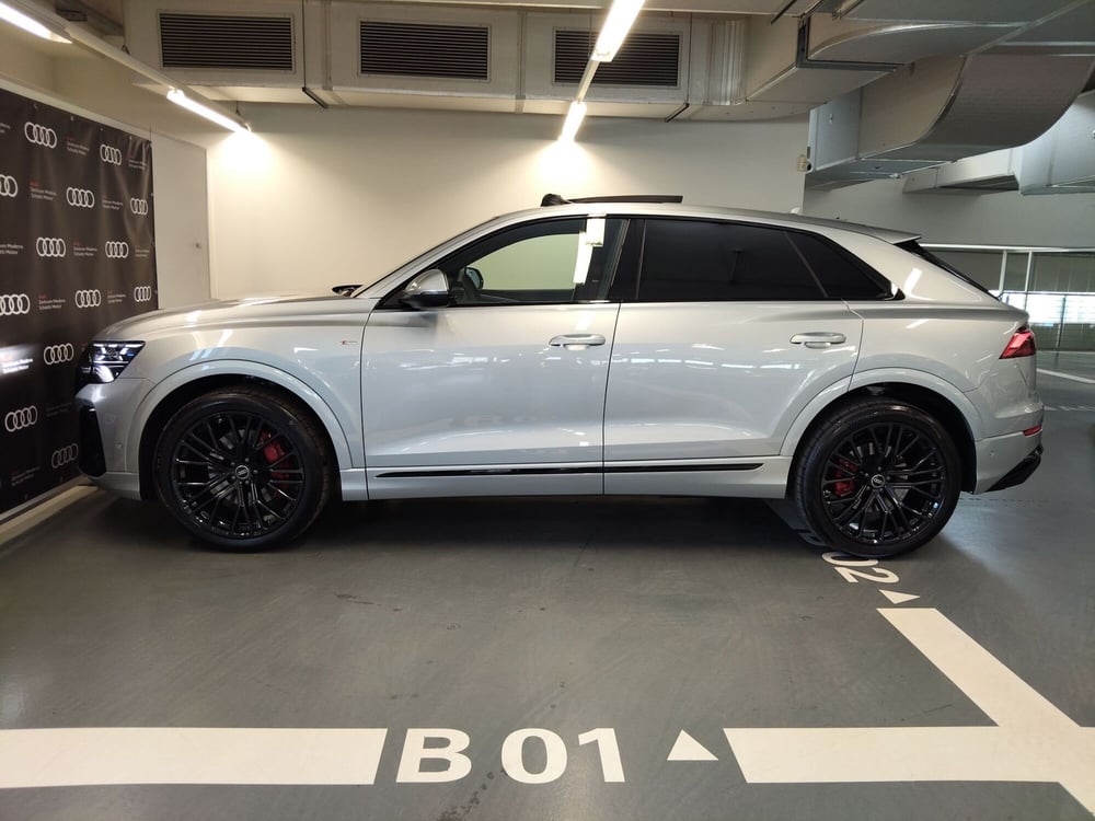 Audi Q8 nuova a Modena (3)
